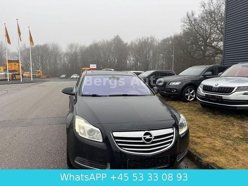 Gebraucht Opel Insignia 160 PS (117 kW) 2012 Schwarz Limousine
