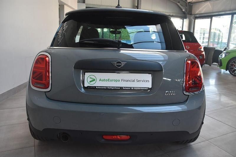 Gebraucht Mini ONE 102 PS (75 kW) 2018 Grau Kleinwagen