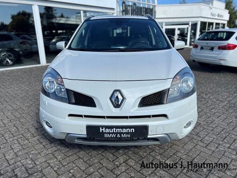 Gebraucht Renault Koleos Dynamique 150 PS (110 kW) 2011 Weiss SUV
