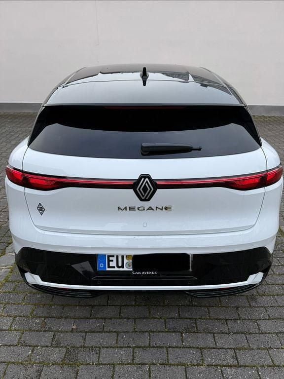 Gebraucht Renault Megane E-Tech Komfort 160 kW (218 PS) 2022 Weiß Limousine