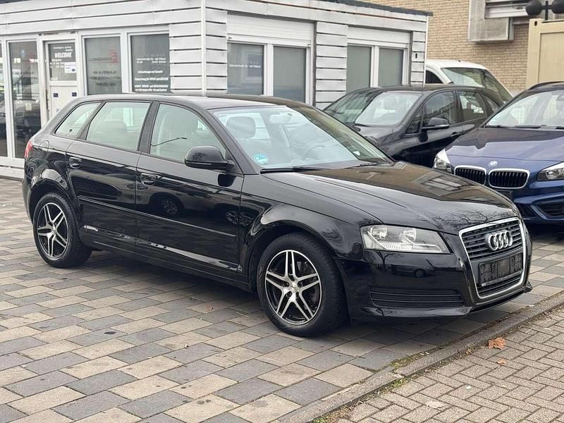 Gebraucht Audi A3 Attraction 125 PS (91 kW) 2009 Brillantschwarz Kleinwagen