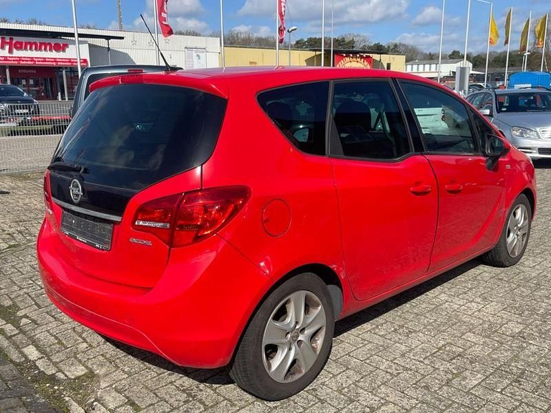 Gebraucht Opel Meriva Design Edition 120 PS (88 kW) 2012 Rot Van / Kleinbus