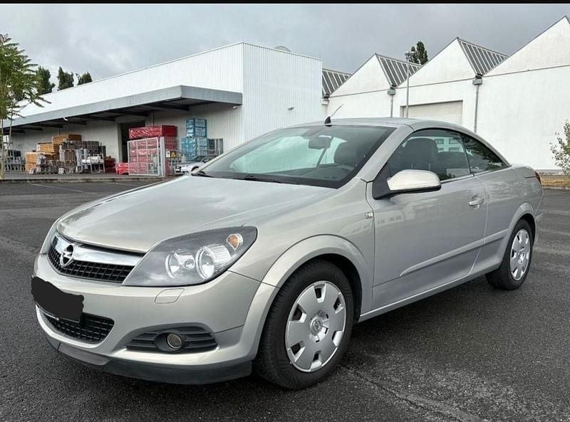 Grau Gebraucht 2007 Opel Astra Cabriolet Cosmo Cabrio | 2.999 € (Guter Preis) - Bild 1/4
