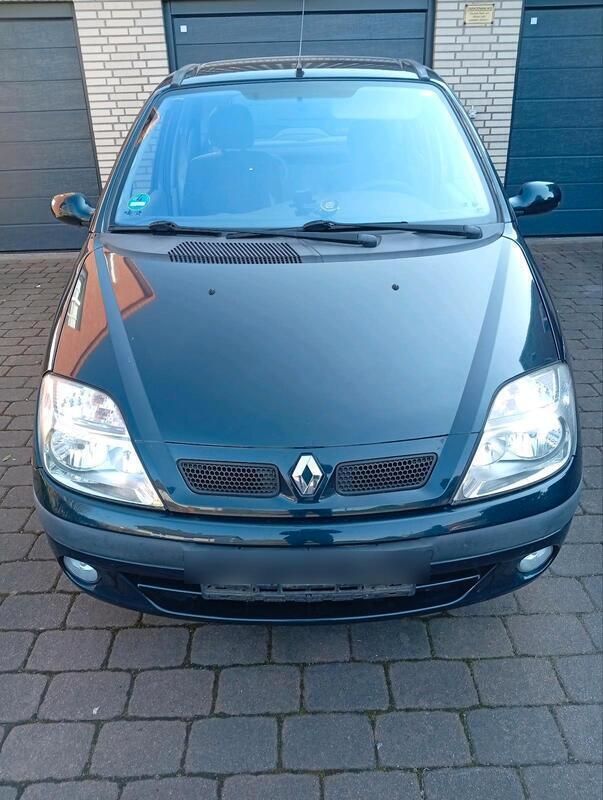 Grün Gebraucht 2001 Renault Scénic Van / Kleinbus | 500 € (Superpreis) - Bild 1/4