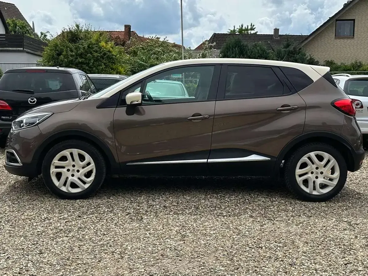 Gebraucht Renault Captur Luxe 120 PS (88 kW) 2014 Braun cnb + elfenbein d16 SUV