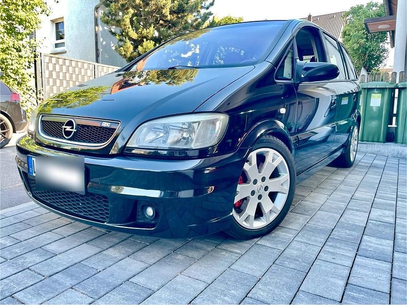Schwarz Gebraucht 2004 Opel Zafira OPC Van / Kleinbus | 3.949 € (Teuer) - Bild 1/4