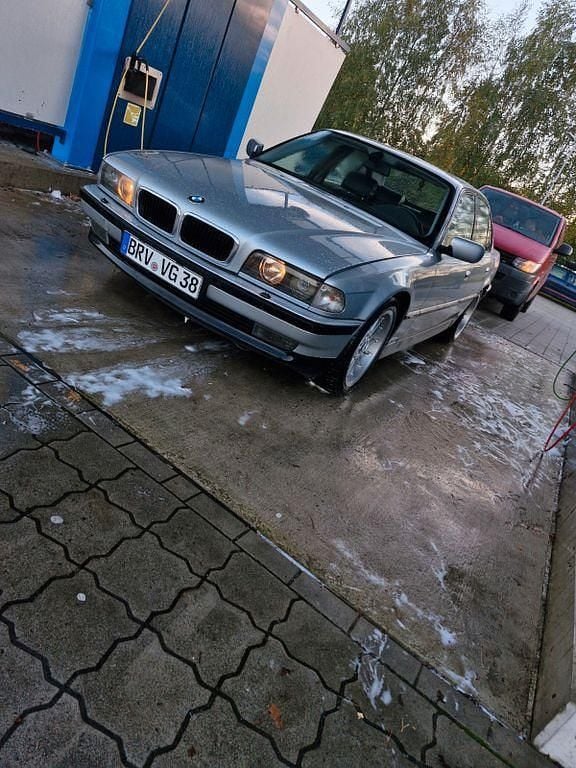 Gebraucht BMW 735 235 PS (172 kW) 1997 Schwarz Limousine