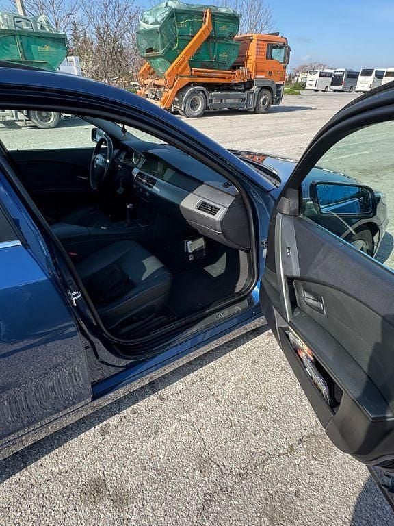 Gebraucht BMW 525 192 PS (141 kW) 2005 Blau Limousine