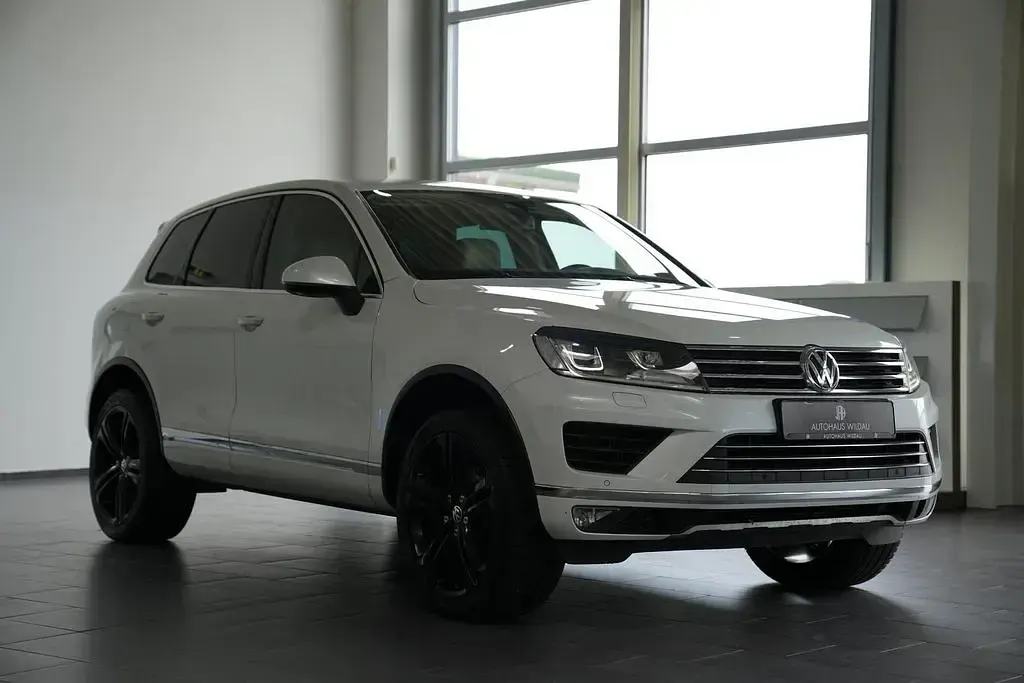 Gebraucht VW Touareg Terrain Tech 262 PS (192 kW) 2015 Weiß SUV