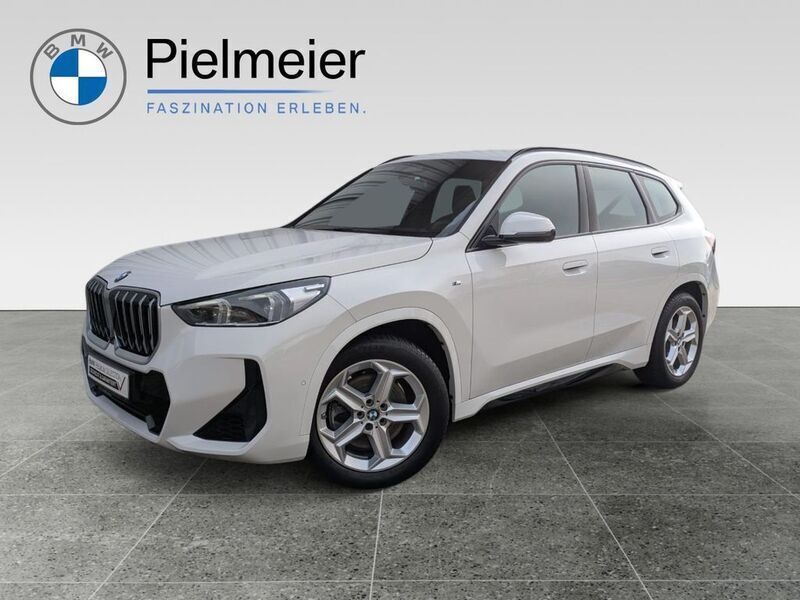 Weiß Gebraucht 2024 BMW X1 Comfort Edition SUV | 47.650 € (Fairer Preis) - Bild 1/4