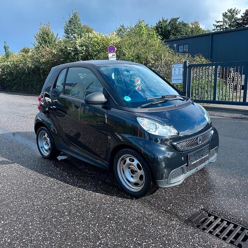 Schwarz Gebraucht 2013 Smart ForTwo Coupé Kleinwagen | 3.999 € (Guter Preis) - Bild 1/4
