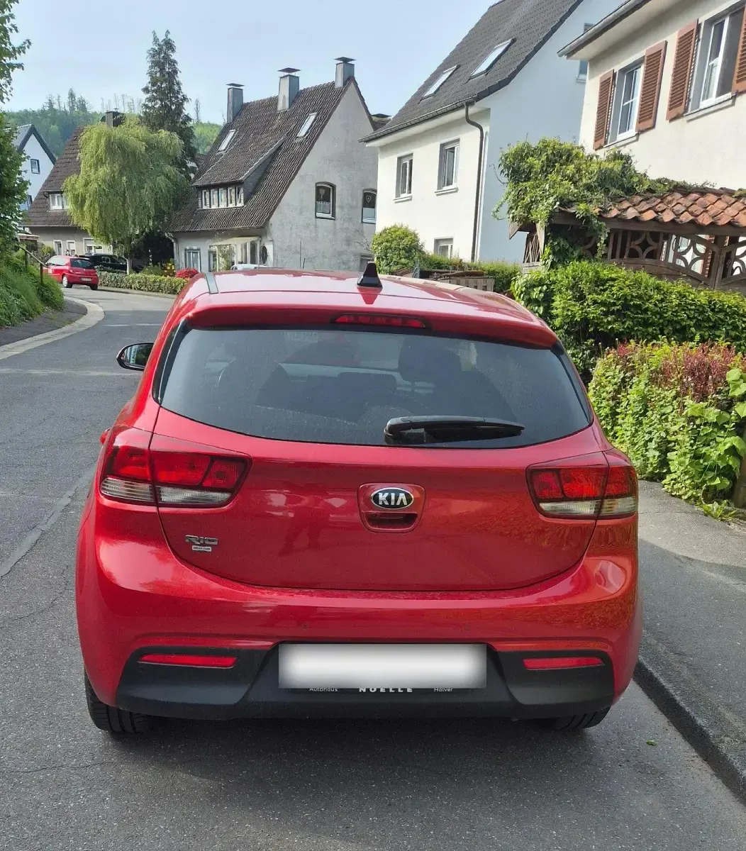 Gebraucht Kia Rio 84 PS (61 kW) 2019 Rot Kleinwagen