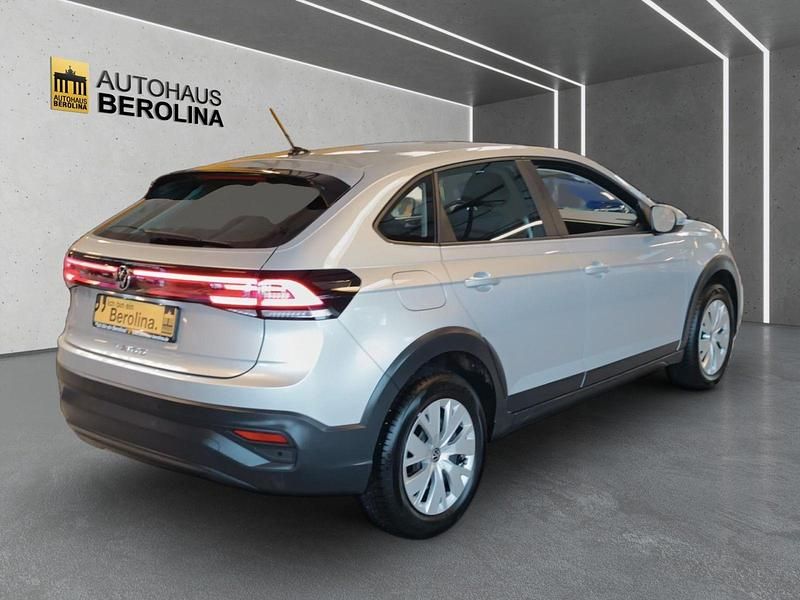 Gebraucht VW Taigo Basis 95 PS (69 kW) 2024 Silber SUV