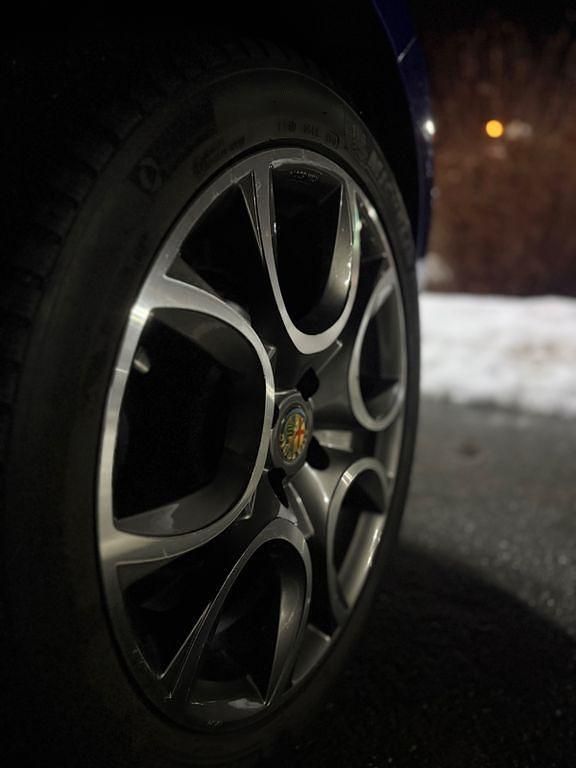 Gebraucht Alfa Romeo MiTo Quadrifoglio Verde 180 PS (132 kW) 2010 Violett Kleinwagen