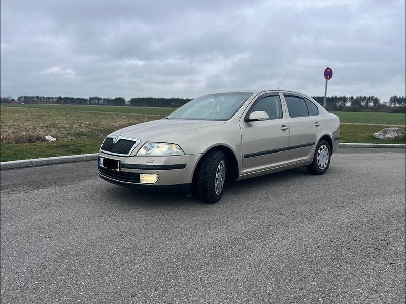 Gebraucht Skoda Octavia Elegance 140 PS (102 kW) 2005 Beige Limousine