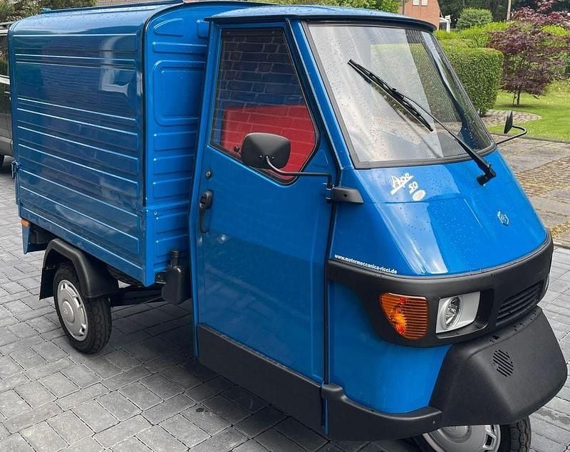 Blau Gebraucht 2022 Piaggio APE Kleinwagen | 8.000 € - Bild 1/4
