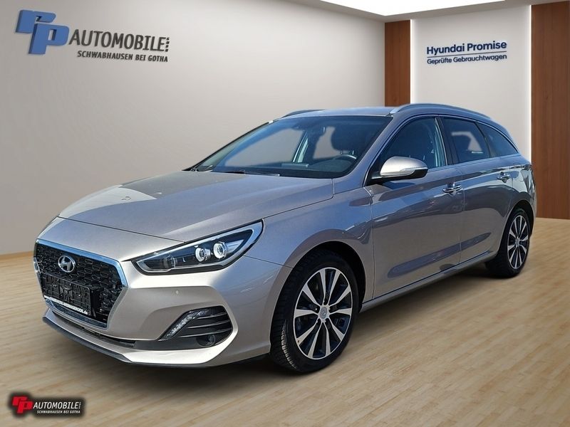Beige Gebraucht 2019 Hyundai i30 Premium Kombi | 18.490 € (Etwas zu teuer) - Bild 1/4