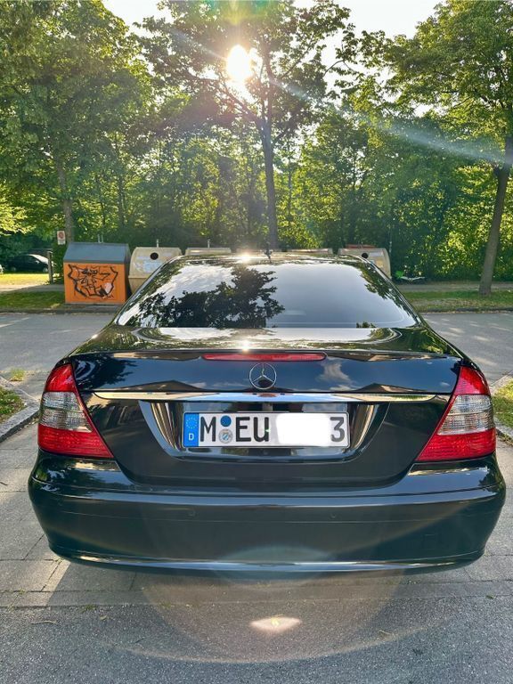 Gebraucht Mercedes E200 184 PS (135 kW) 2008 Schwarz Limousine