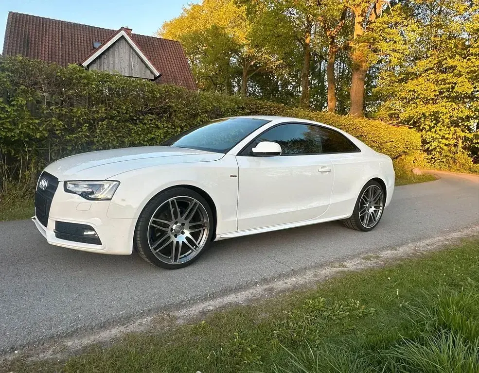 Second-hand Audi A5 S-Line 211 CP (155 kW) 2012 Alb Coupe