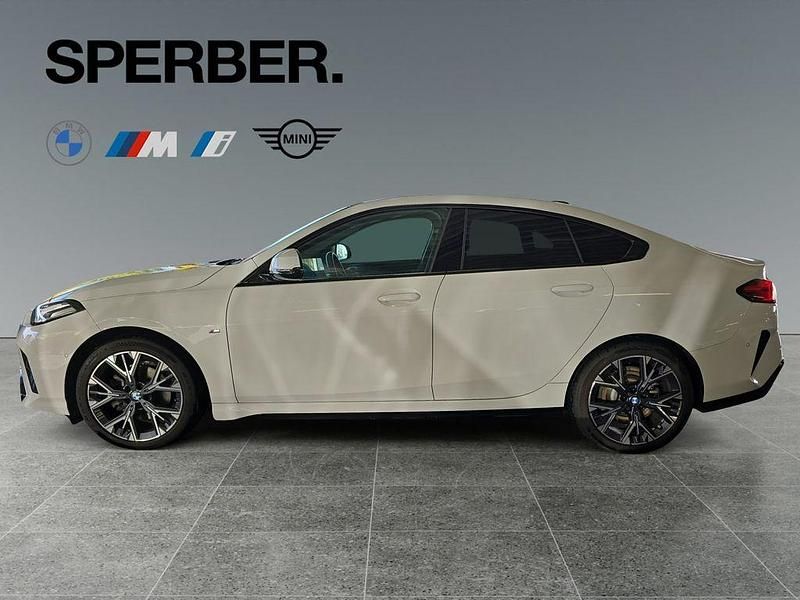 Gebraucht BMW 220 Performance 156 PS (114 kW) 2025 Weiß Coupé