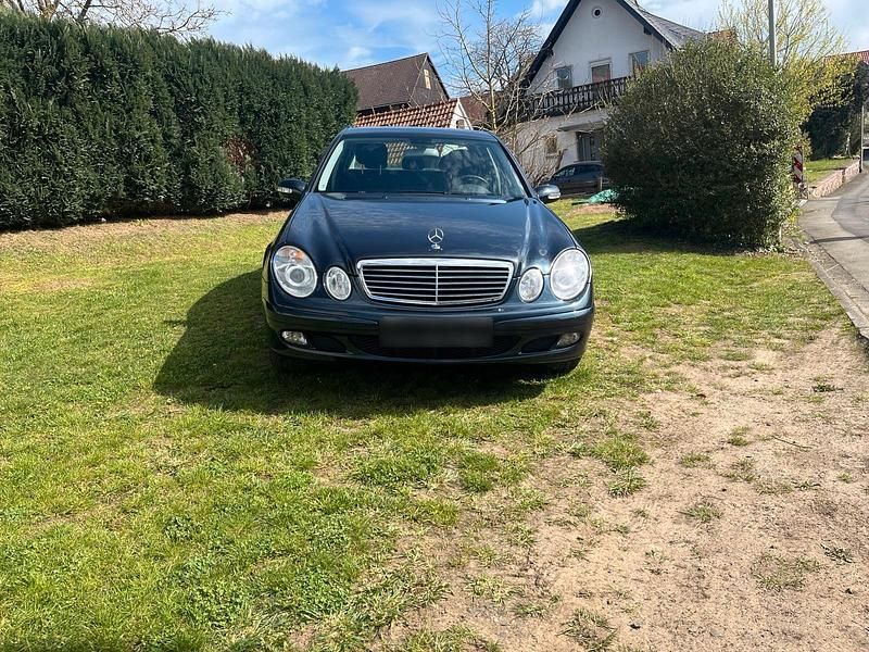 Second-hand Mercedes E280 190 CP (139 kW) 2006 Albastru Berlinǎ