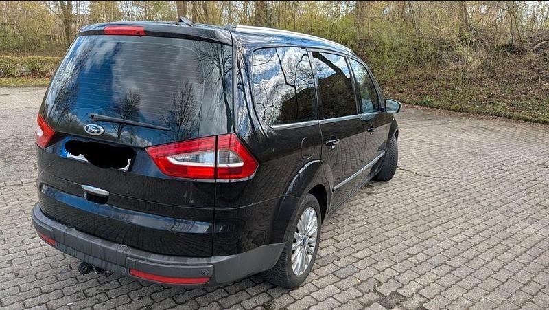 Second-hand Ford Galaxy 140 CP (102 kW) 2011 Negru Monovolum