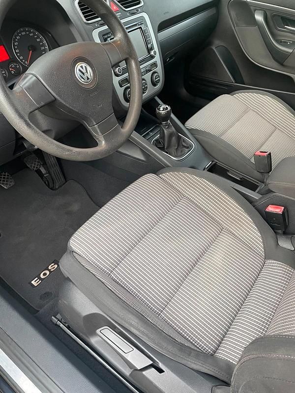 Gebraucht VW Eos 122 PS (89 kW) 2009 Schwarz Cabrio