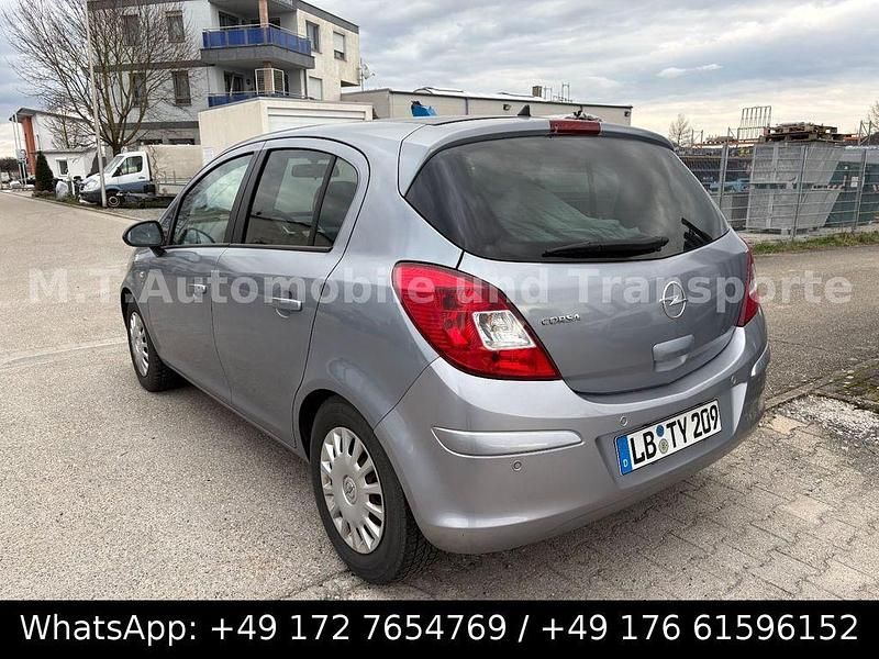 Gebraucht Opel Corsa Edition 69 PS (50 kW) 2010 Grau Kleinwagen