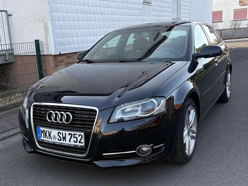 Gebraucht Audi A3 Ambition 125 PS (91 kW) 2012 Schwarz Kleinwagen
