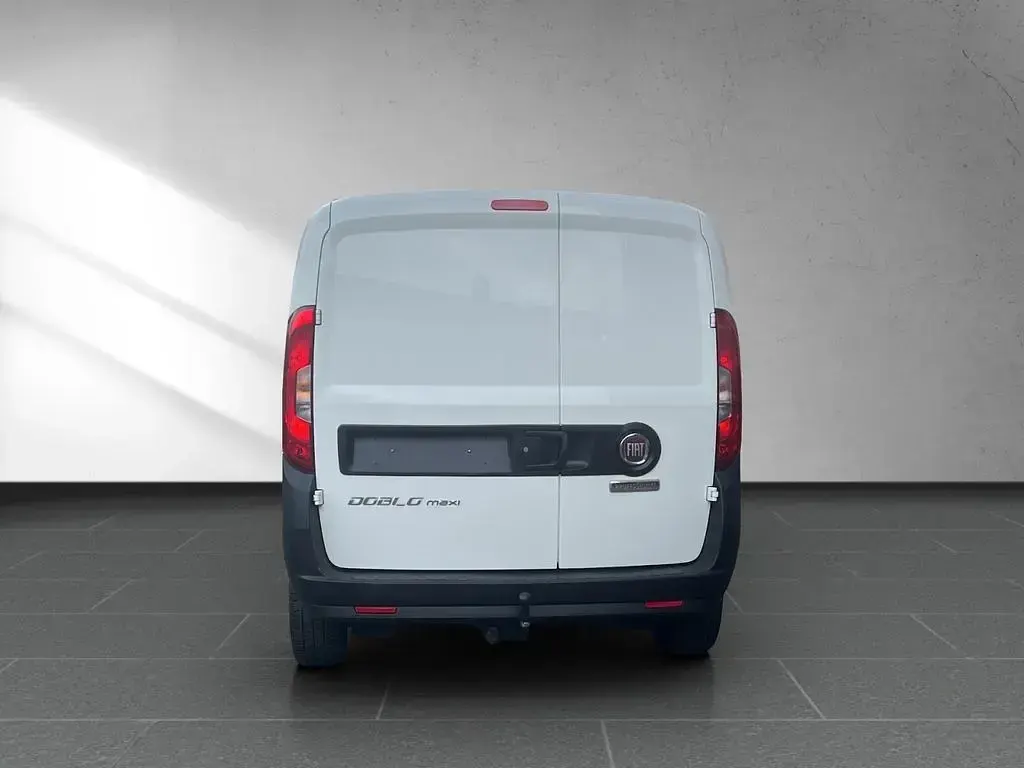 Gebraucht Fiat Doblò 95 PS (69 kW) 2019 Weiß Van / Kleinbus
