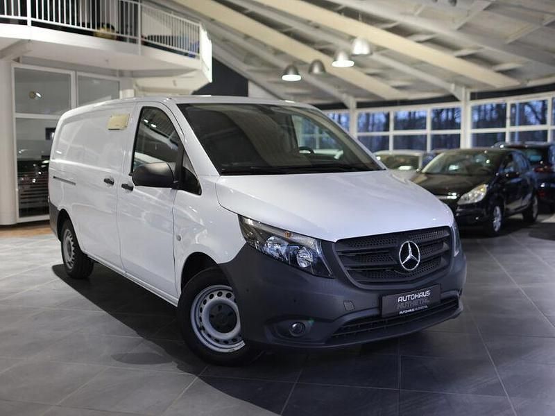 Weiß Gebraucht 2019 Mercedes Vito Van | 16.980 € (Superpreis) - Bild 1/4