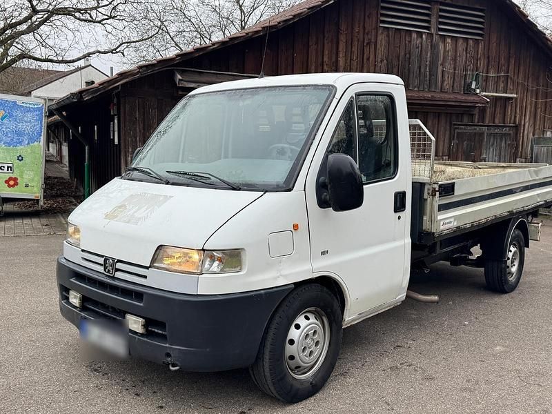 Weiß Gebraucht 2002 Peugeot Boxer Van | 3.111 € - Bild 1/4