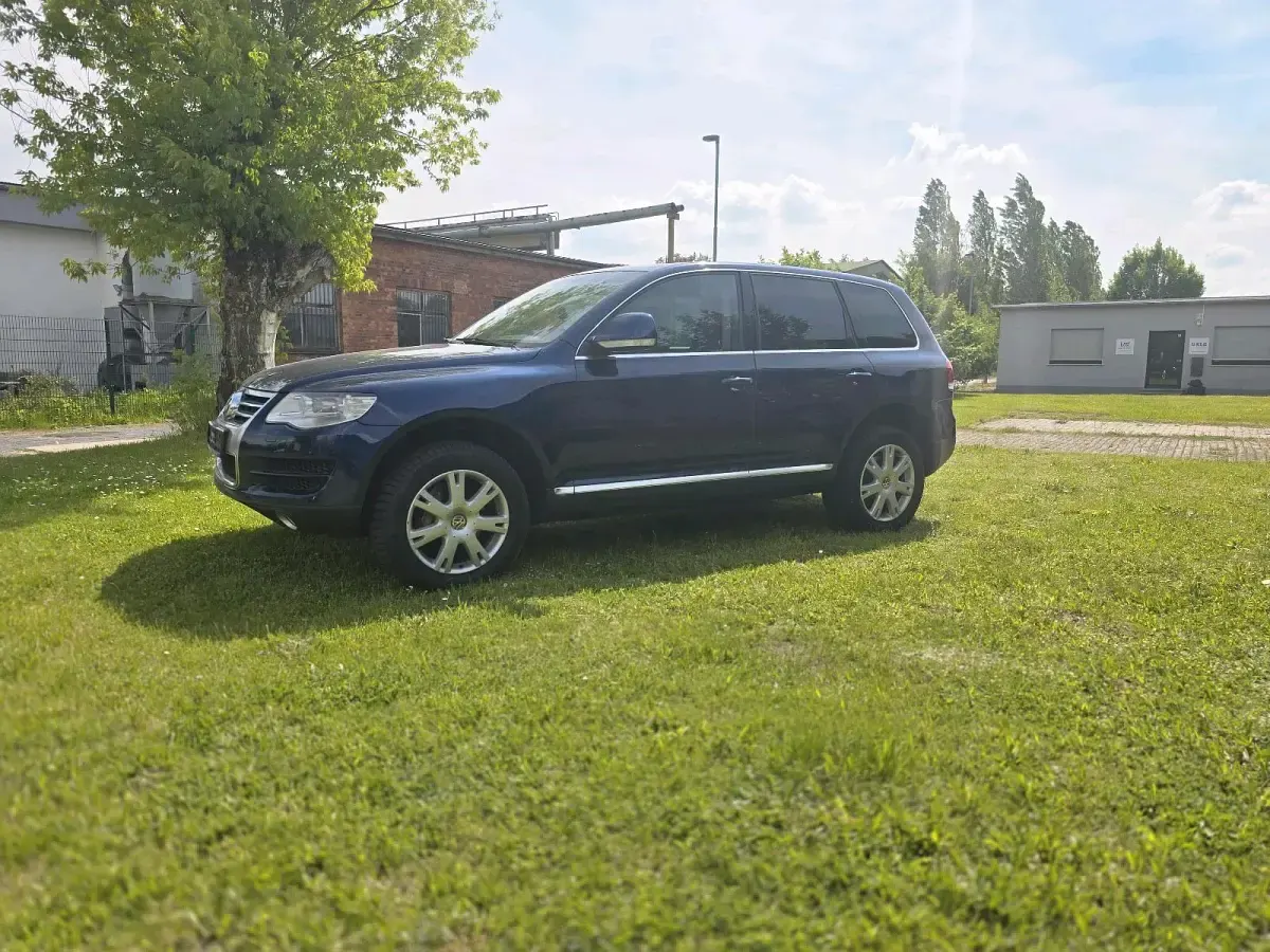 Gebraucht VW Touareg 240 PS (176 kW) 2007 Blau SUV