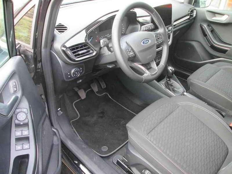 Gebraucht Ford Fiesta Titanium 125 PS (91 kW) 2022 Agate black metallic Kleinwagen