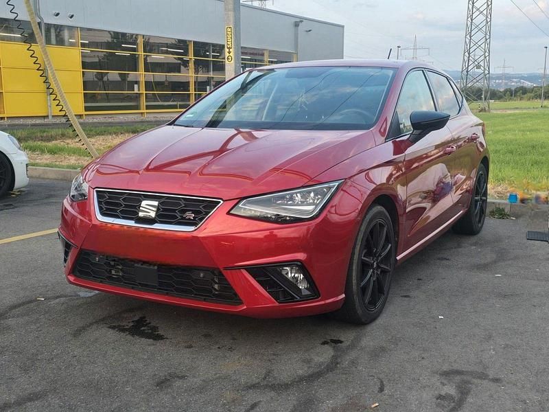 Rot Gebraucht 2018 Seat Ibiza FR Kleinwagen | 9.000 € - Bild 1/4