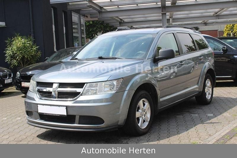 Silber Gebraucht 2010 Dodge Journey SE SUV | 4.490 € (Fairer Preis) - Bild 1/4