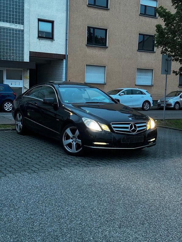 Gebraucht 2011 Mercedes E350 Coupé | 10.500 € (Fairer Preis) - Bild 1/4