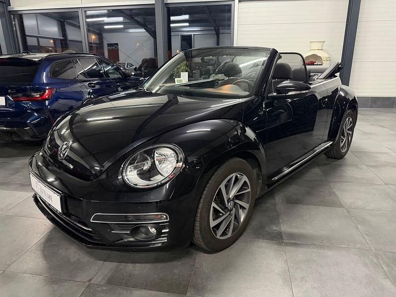 Gebraucht VW Beetle Cabriolet Design 150 PS (110 kW) 2018 Deep black perleffekt Cabrio