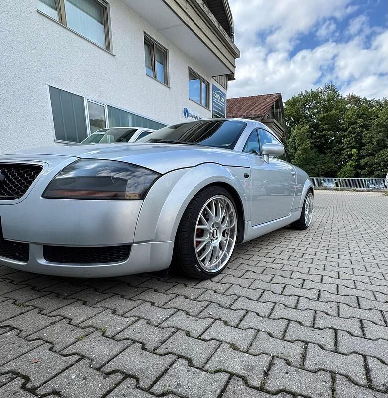 Silber Gebraucht 1999 Audi TT Coupé | 3.999 € (Fairer Preis) - Bild 1/4