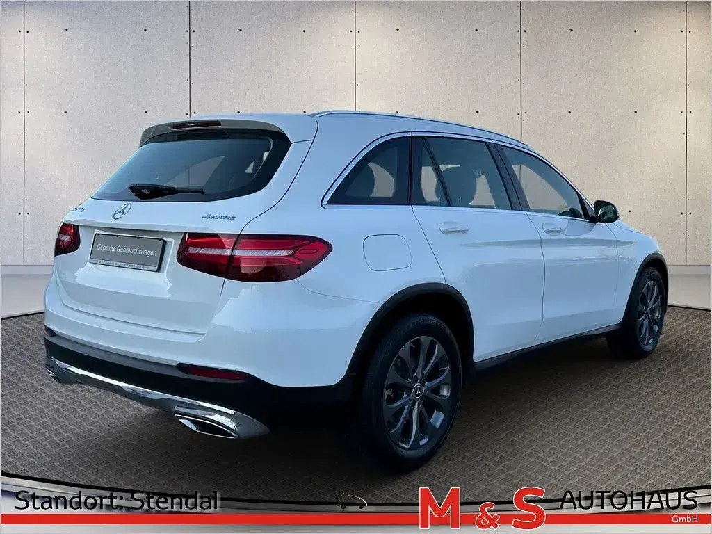 Gebraucht Mercedes GLC250 Exclusive 204 PS (150 kW) 2019 Weiß SUV