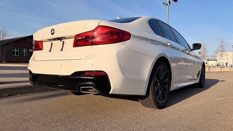 Gebraucht BMW 530 M Sport 252 PS (185 kW) 2020 Weiß Limousine