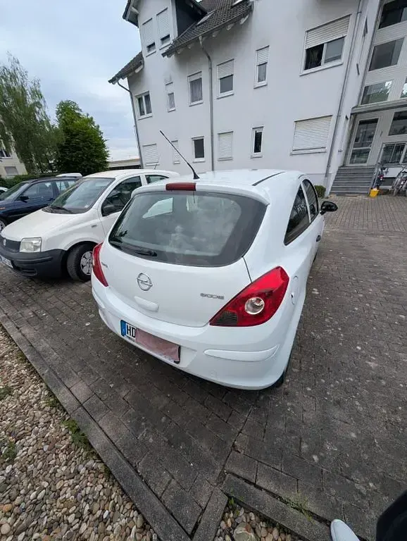 Usata Opel Corsa Active 69 CV (50 kW) 2013 Bianco Utilitaria