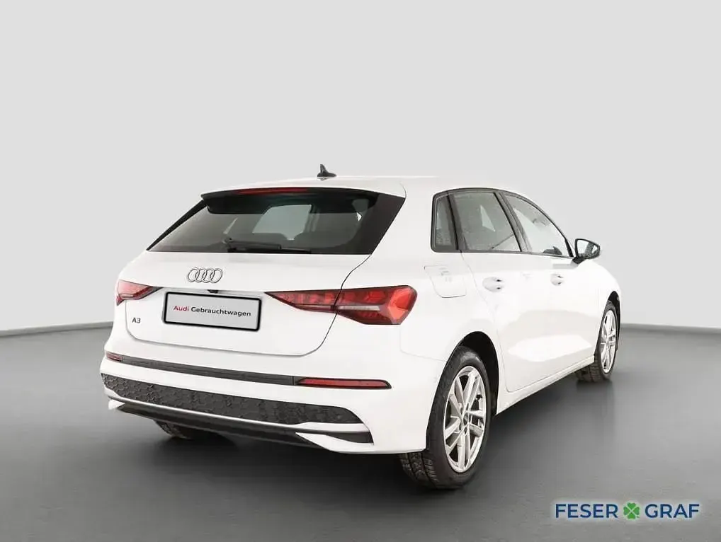 Occasion Audi A3 Ambiente 150 ch (110 kW) 2025 Blanc Berline