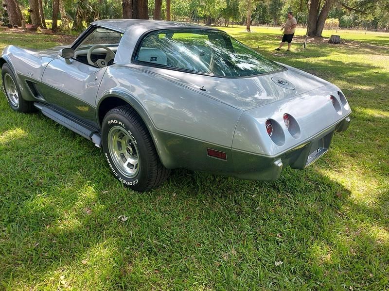 Gebraucht Chevrolet Corvette C3 185 PS (136 kW) 1978 Silber Cabrio