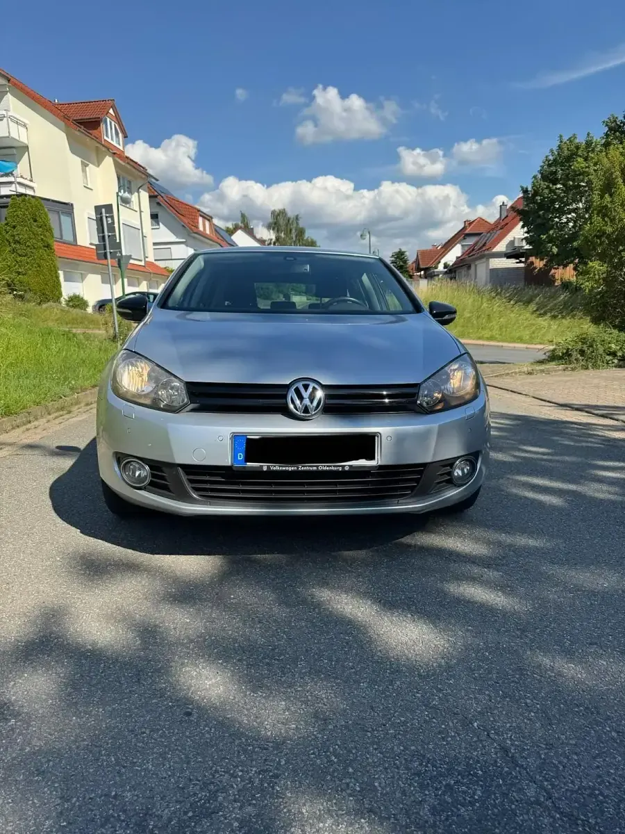 Gebraucht VW Golf VII Match 80 PS (58 kW) 2012 Silber Limousine