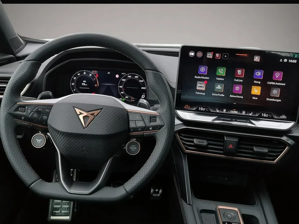 Neu Cupra Formentor 150 PS (110 kW) 2026 Grau SUV