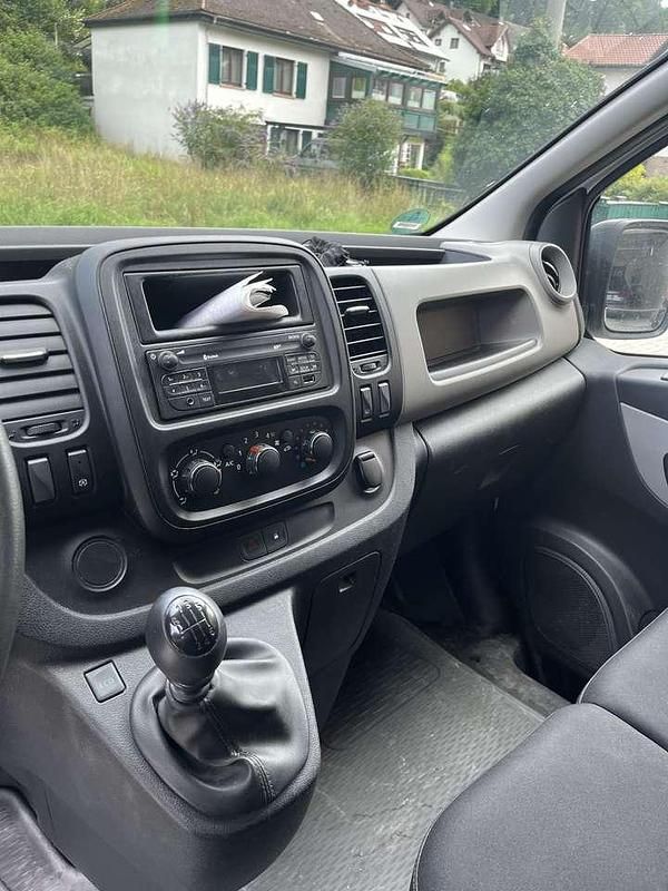 Gebraucht Renault Trafic Komfort 120 PS (88 kW) 2015 Van / Kleinbus