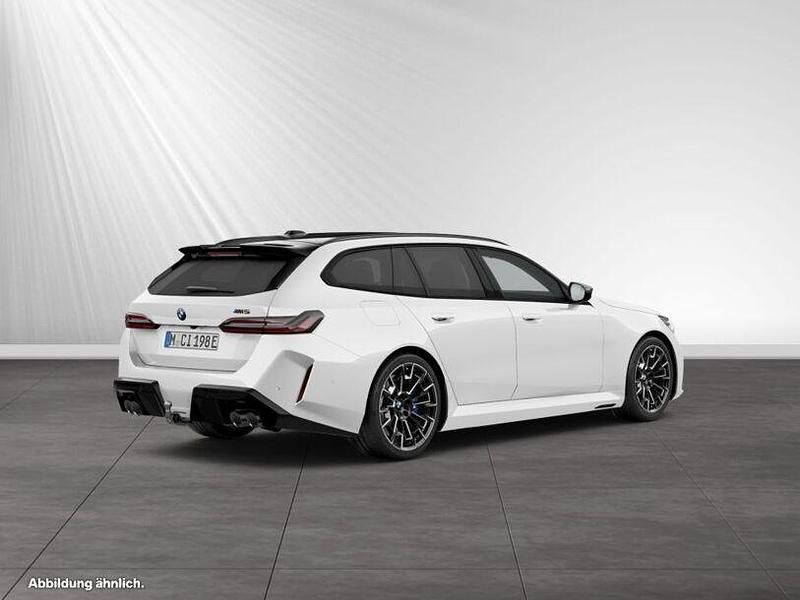 Gebraucht BMW M5 M Sport 727 PS (534 kW) 2025 Alpinweiss Kombi
