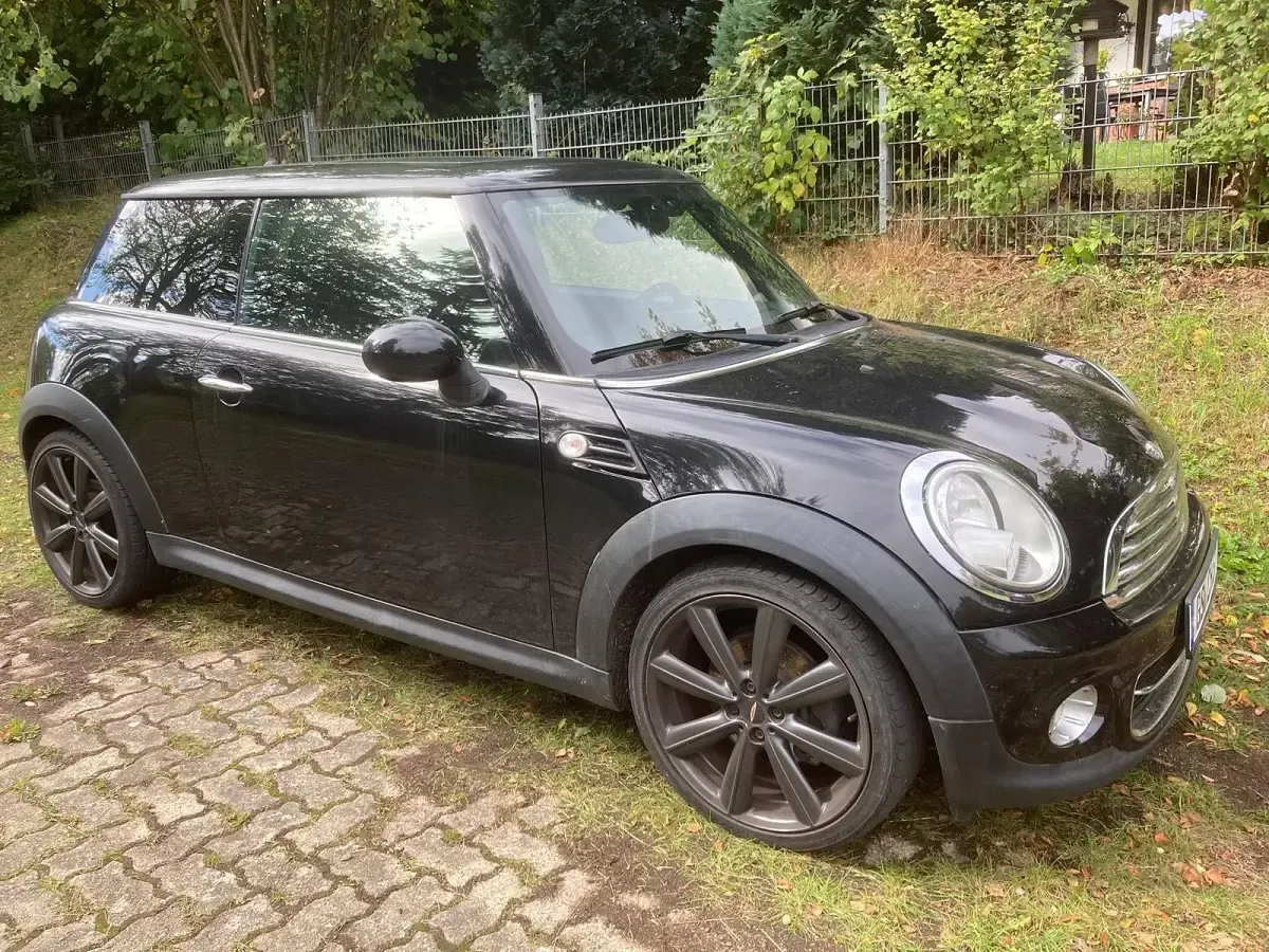 Usata Mini Cooper 122 CV (89 kW) 2011 Nero Utilitaria