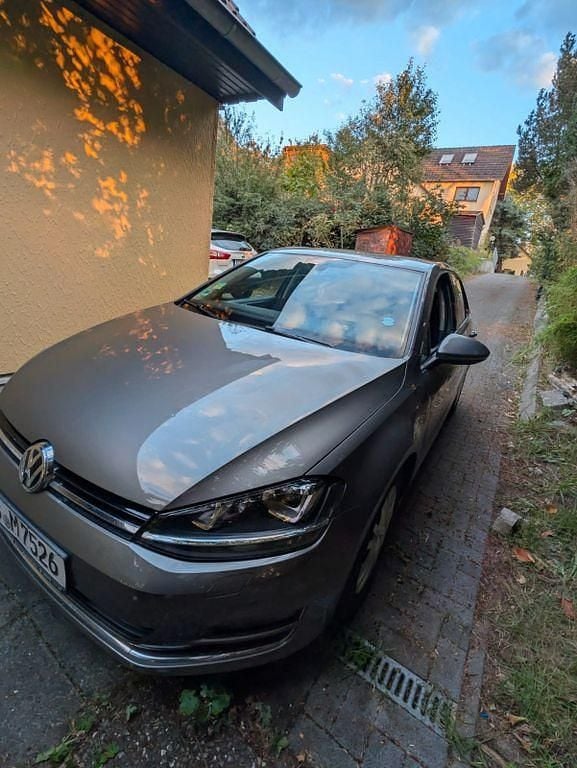 Grau Gebraucht 2013 VW Golf VII Limousine | 7.500 € (Etwas zu teuer) - Bild 1/4
